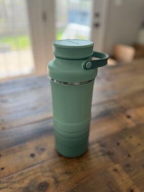 Momcozy 22oz Portable Breast Milk Cooler